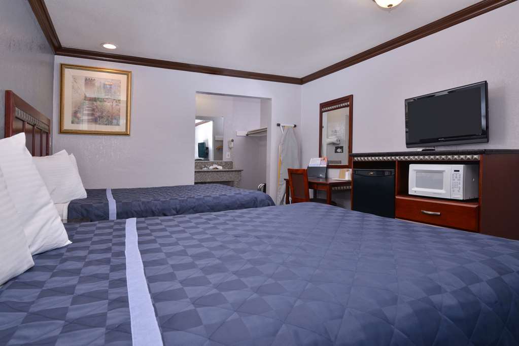 Americas Best Value Inn 코로나 객실 사진